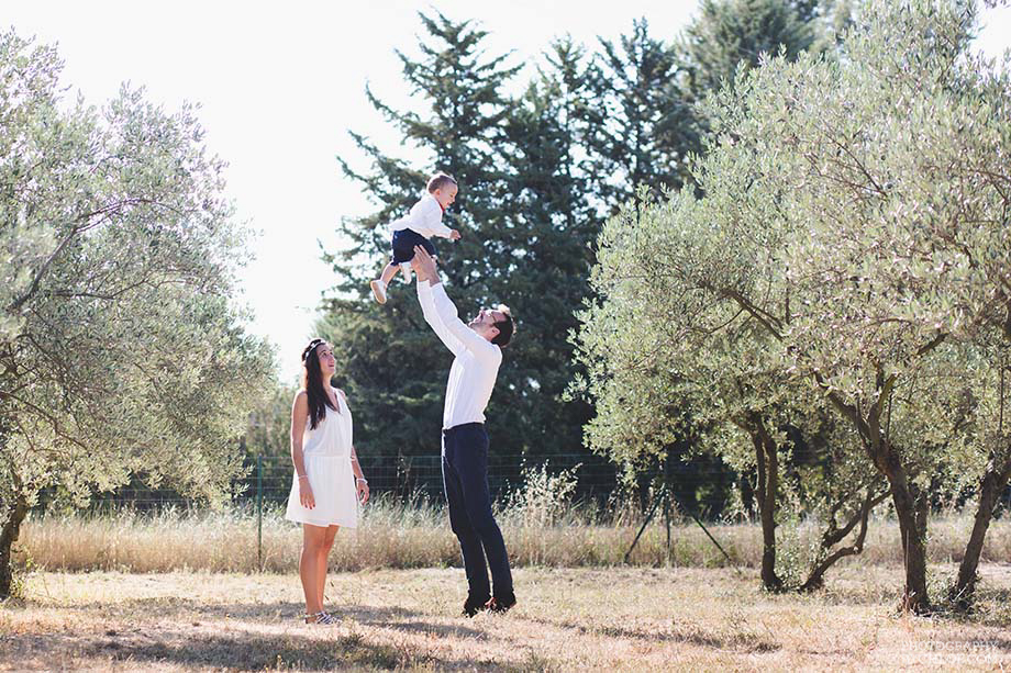 Photographe reportage famille naturel original provence drome