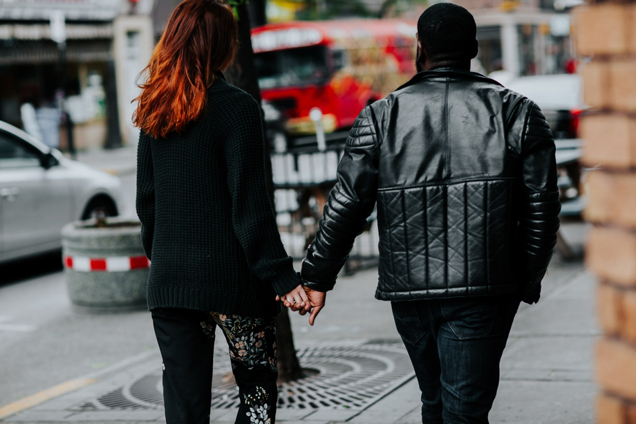 intimate-love-session-montreal-canada-destination-wedding-photog