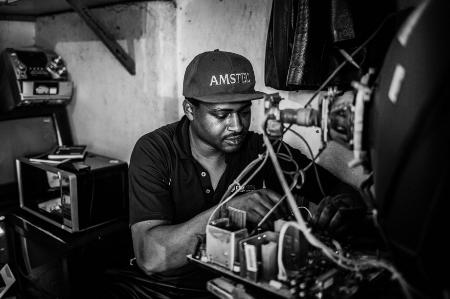 travel_photographer_wanderlust_johannesbourg_south_africa_destination_wedding_cape_town_soweto_travel_documentary-22